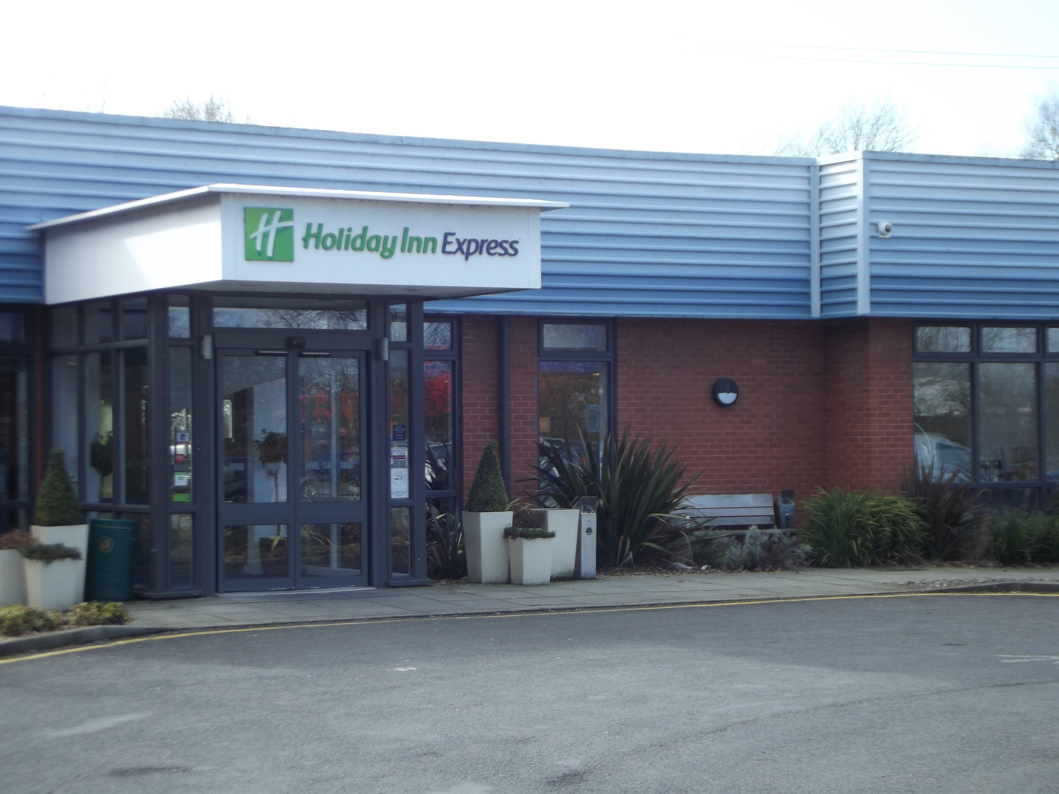 Holiday Inn Express Preston South By Ihg Exterior foto