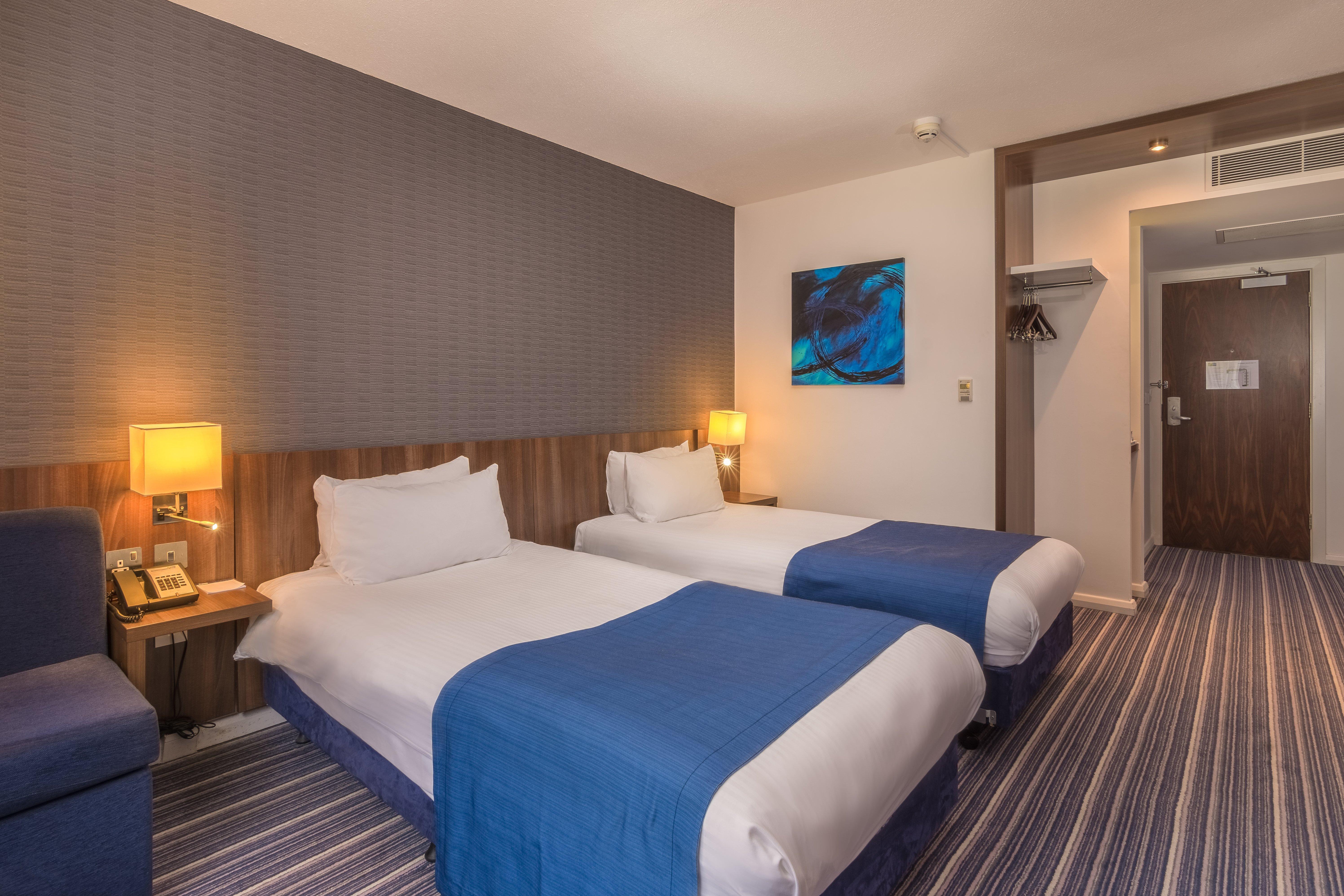Holiday Inn Express Preston South By Ihg Exterior foto